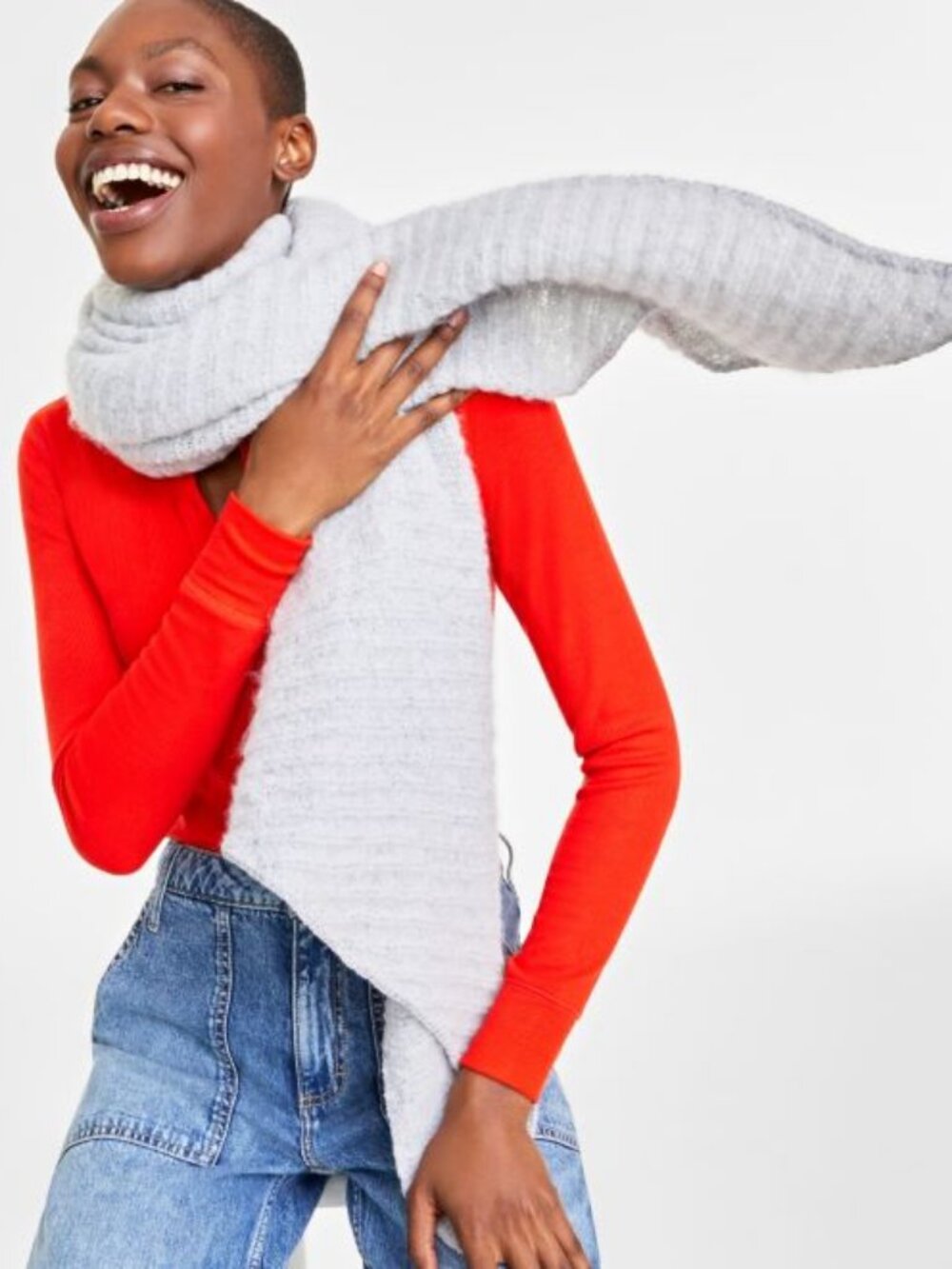 On 34Th Street Grey Scarf